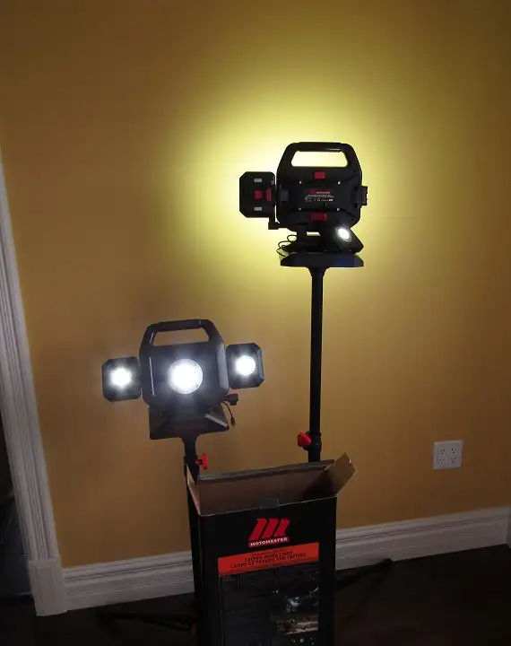 3000 lumens LED tripod worklights photography Motomaster - Photo 4
