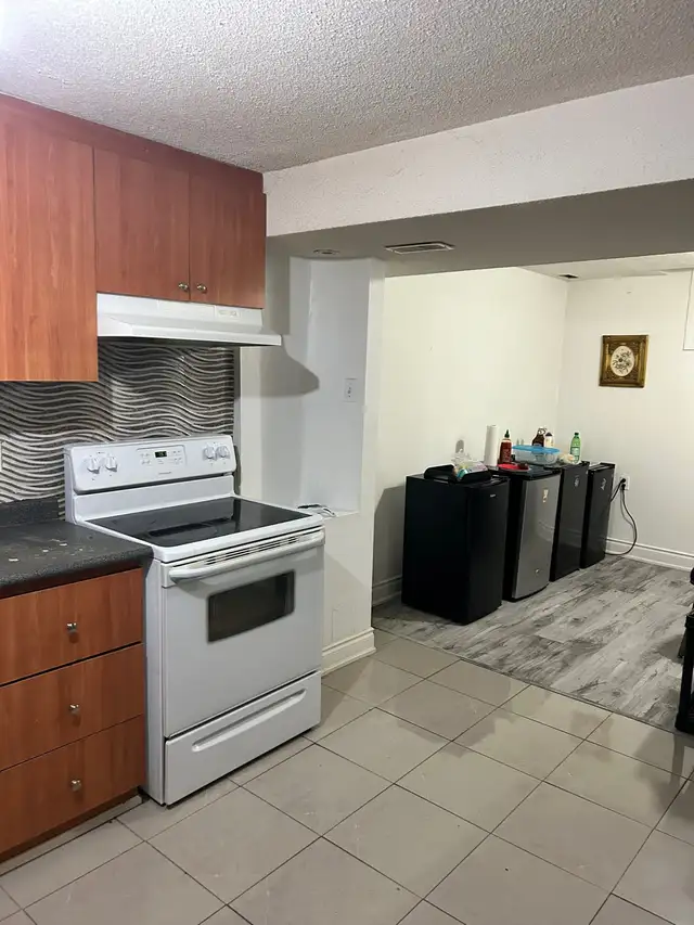 Private Room for rent available for Female - Photo 7