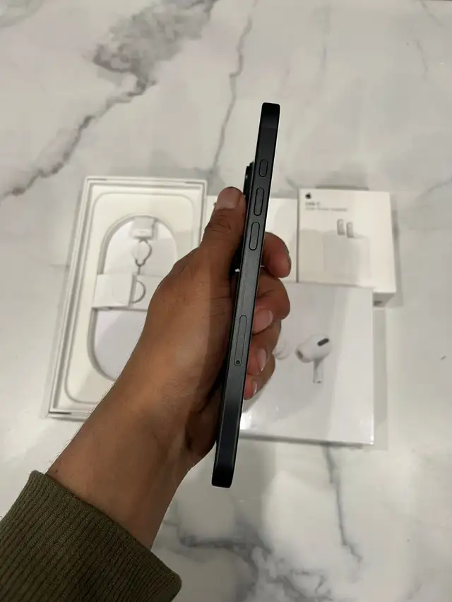 iPhone 16 plus 128gb 97% battery health Airpods Pkg/Delivery - Photo 5