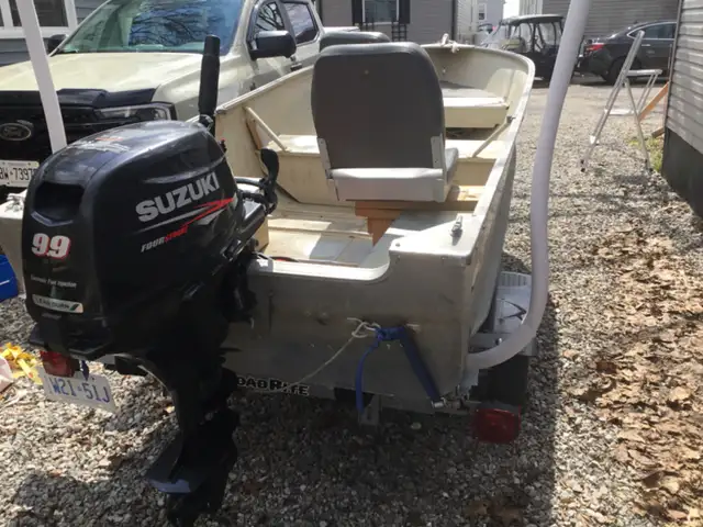 14ft aluminum boat with motor - Photo 7