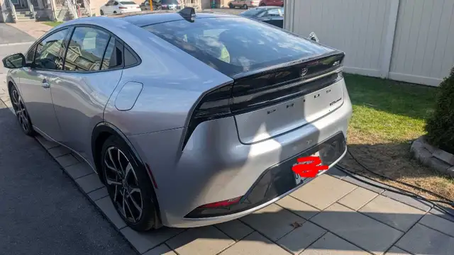 2023 Toyota Prius Prime - Photo 2