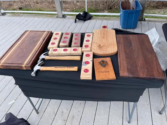 Hand made chess boards comes with all the components of chess