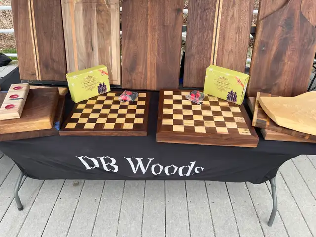 Hand made chess boards comes with all the components of chess - Photo 2