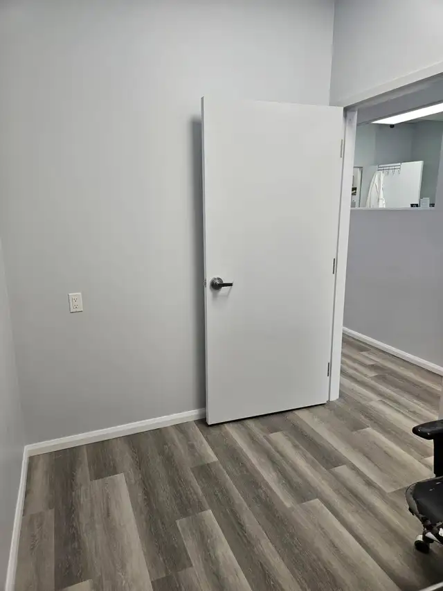 Office/Clinic Space for Rent Near Downtown Barrie - Photo 4
