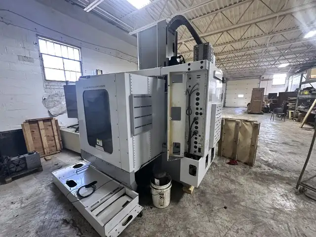 2006 HAAS VF-2SSYTROTARY TABLE - Photo 5