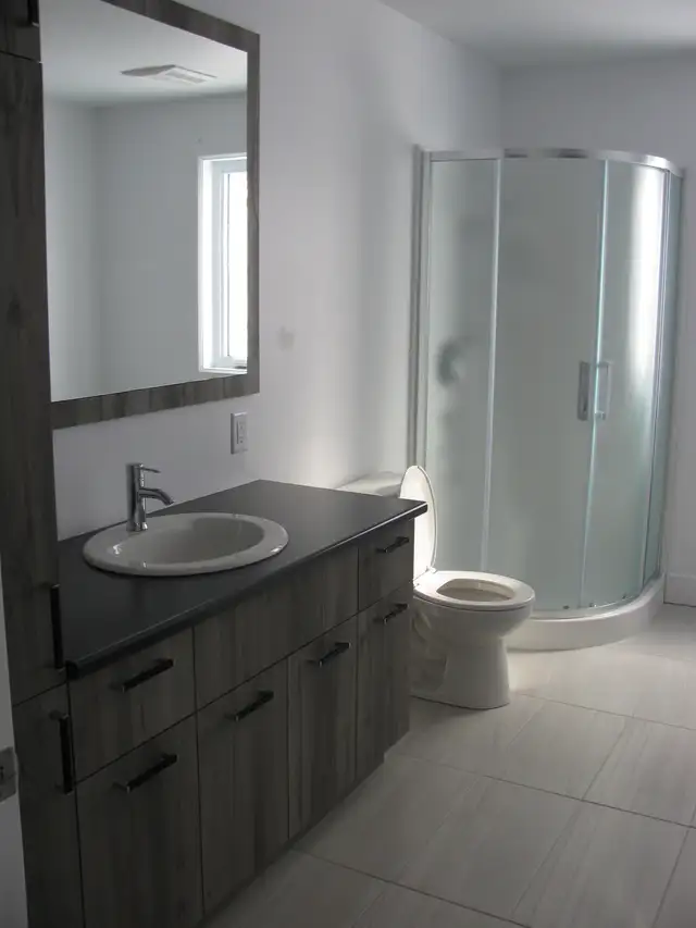 Logement 5 1/2 neuf à louer - Photo 4