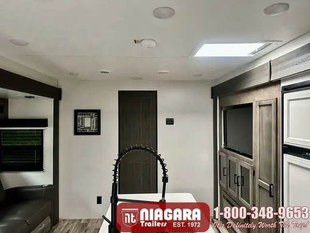 2023 VENTURE SPORTTREK TOURING 343VIB Travel Trailer - Photo 5