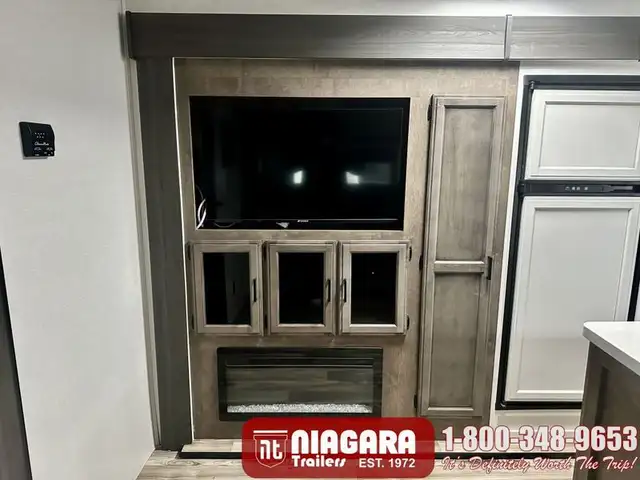 2023 VENTURE SPORTTREK TOURING 343VIB Travel Trailer - Photo 9