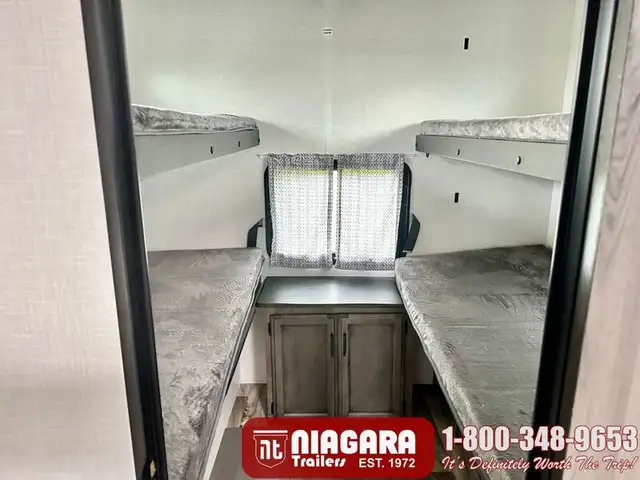 2023 VENTURE SPORTTREK TOURING 343VIB Travel Trailer - Photo 17