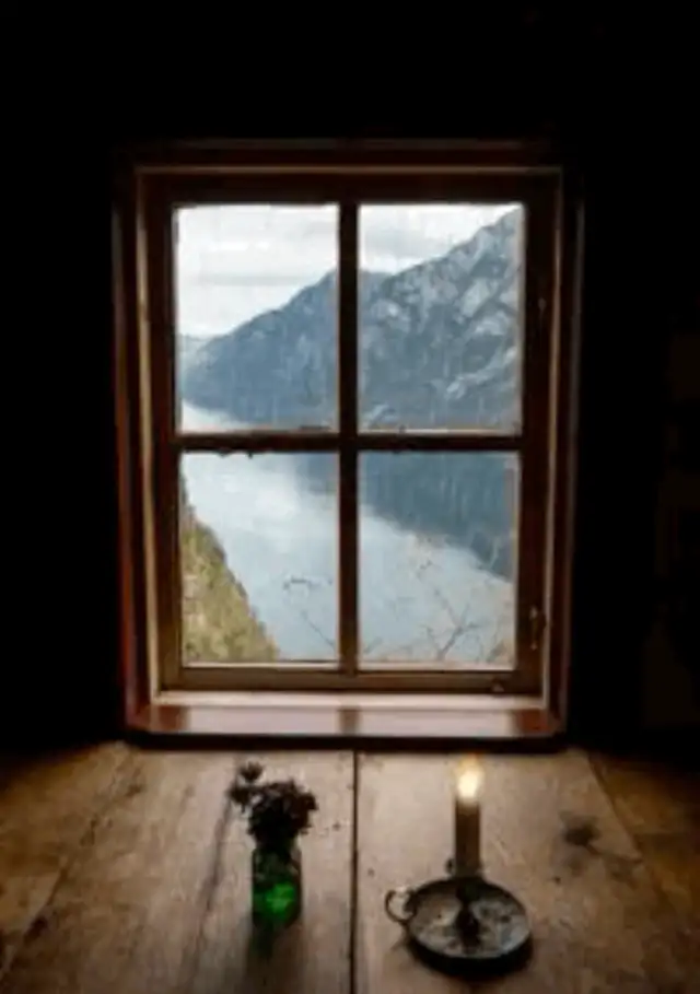 Hiring massage therapist for a registered spa