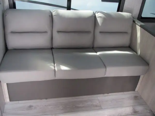 2026 EAST TO WEST DELLA TERRA 261RB-GREAT COUPLES LAYOUT! - Photo 15