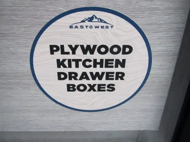 2026 EAST TO WEST DELLA TERRA 261RB-GREAT COUPLES LAYOUT! - Photo 29