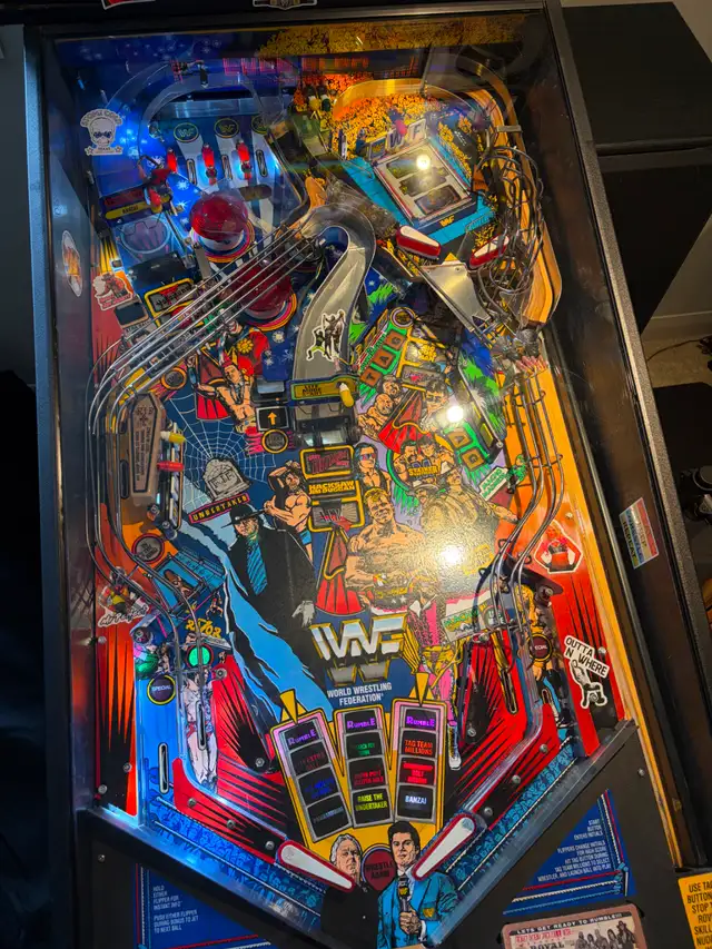 Data East Pinball Machine. Royal Rumble - Photo 3