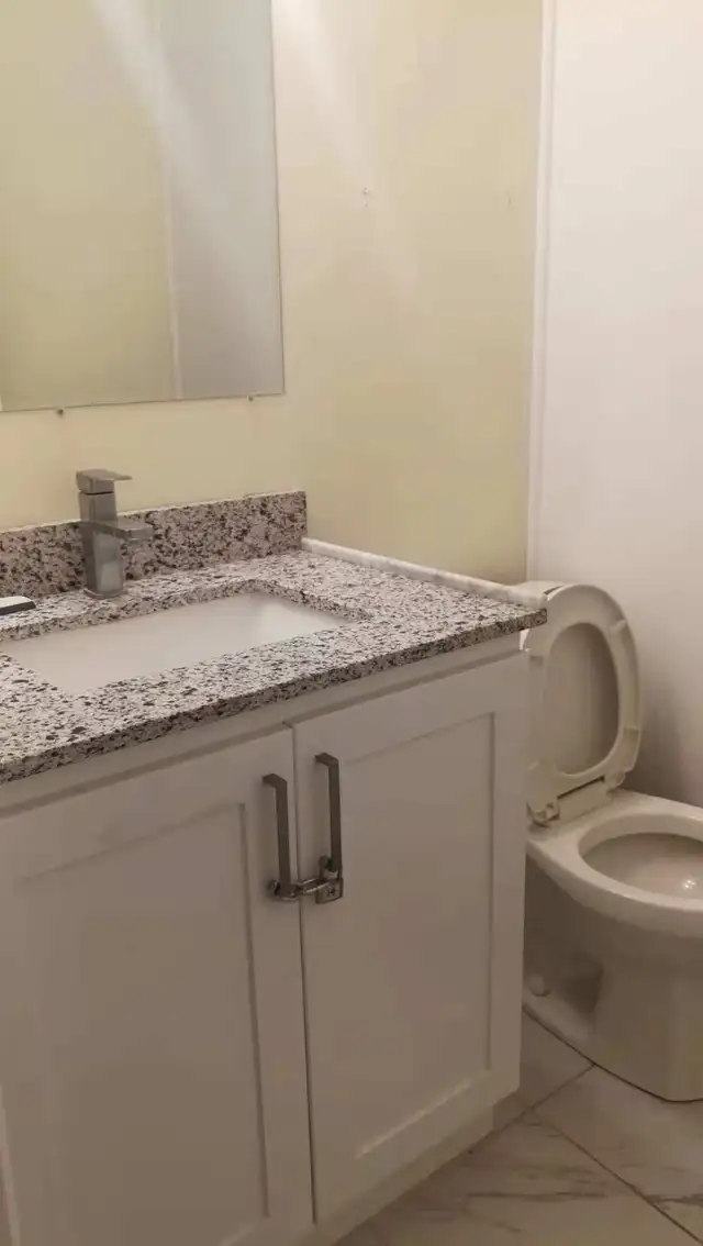 @ North York, Sheppard Leslie, Room Rent-2Min Walk to TTC Subway - Photo 6