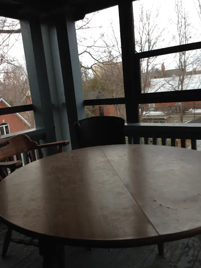 4 Bedroom ALL-INCLUSIVE Sandy Hill Apartment for Rent - Photo 2