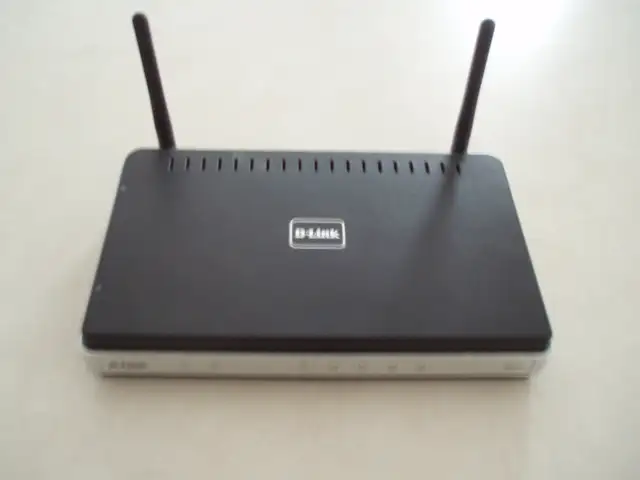 WIRELESS ROUTER - D- LINK N300 - LIKE NEW