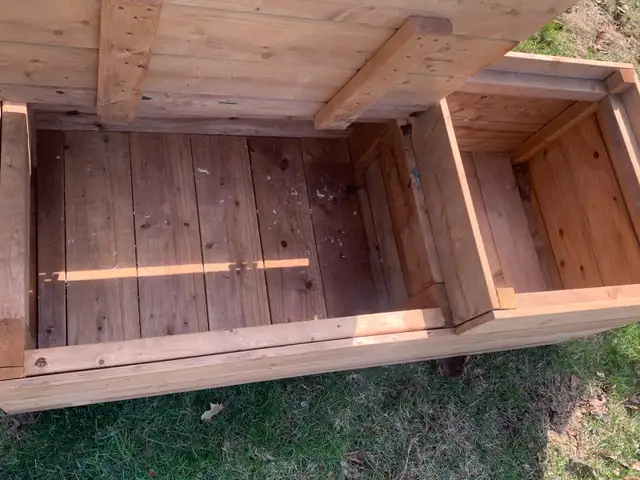 Planter Box Bench with storage - Photo 2
