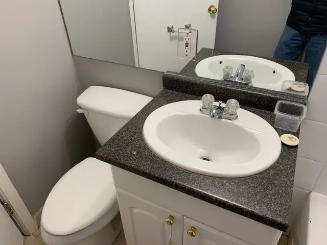 One B/R apartment for rent in Beltline (downtown) - Photo 5