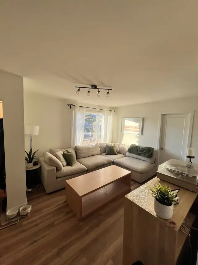 House for Rent - Photo 2