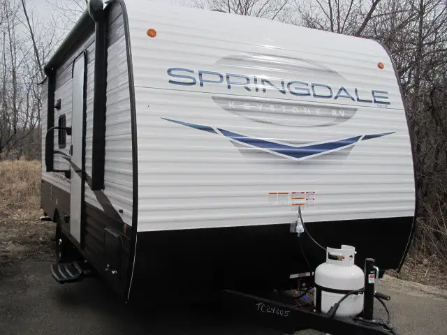 2024 KEYSTONE SPRINGDALE 1760 BH-BUNKHOUSE, SLIDE, SOLAR SYSTEM - Photo 3