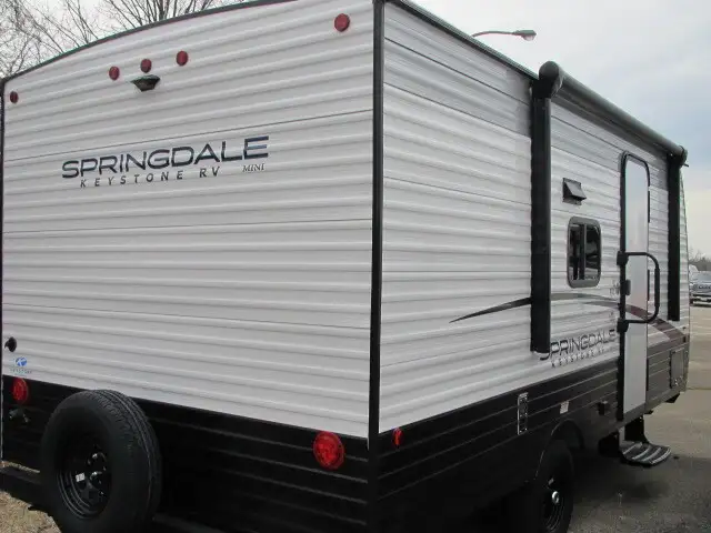 2024 KEYSTONE SPRINGDALE 1760 BH-BUNKHOUSE, SLIDE, SOLAR SYSTEM - Photo 5