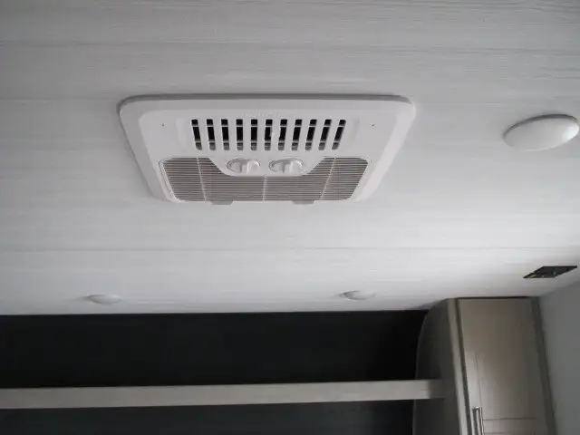 2024 KEYSTONE SPRINGDALE 1760 BH-BUNKHOUSE, SLIDE, SOLAR SYSTEM - Photo 17