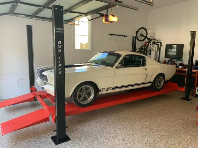 4-Post Garage Lift 9000 lb Capacity - Photo 2