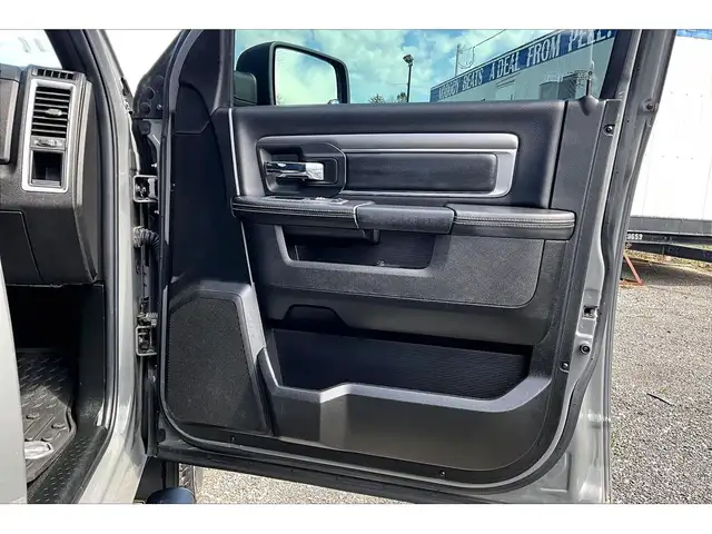 2022 Ram 1500 Classic Warlock Ceramic Grey | AS IS | 4X4 - Photo 19