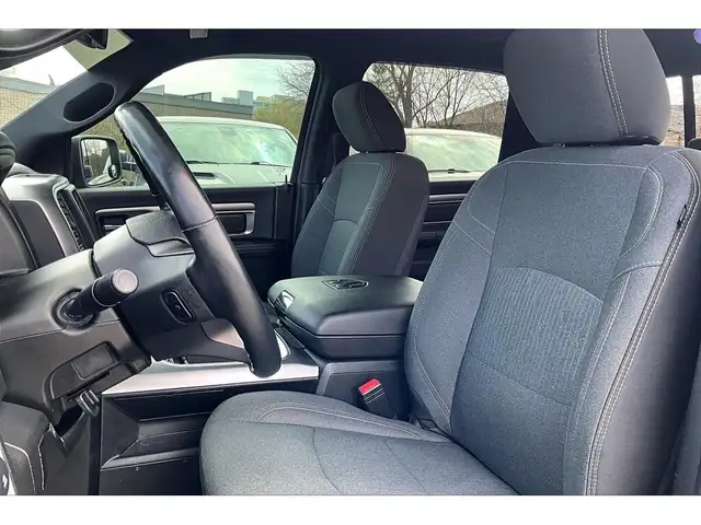 2022 Ram 1500 Classic Warlock Ceramic Grey | AS IS | 4X4 - Photo 25