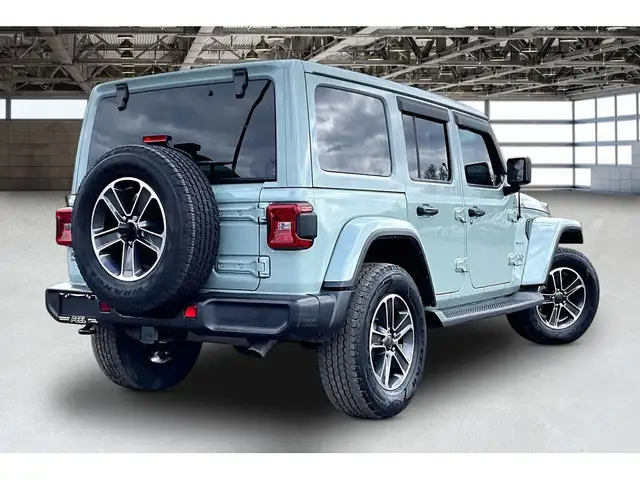 2023 Jeep Wrangler Sahara V6 |SkyTop |McKinley Leather |Tow Pkg - Photo 2