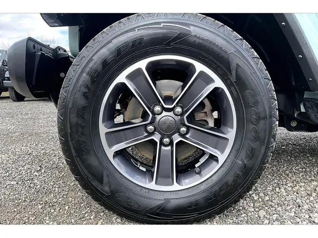 2023 Jeep Wrangler Sahara V6 |SkyTop |McKinley Leather |Tow Pkg - Photo 8