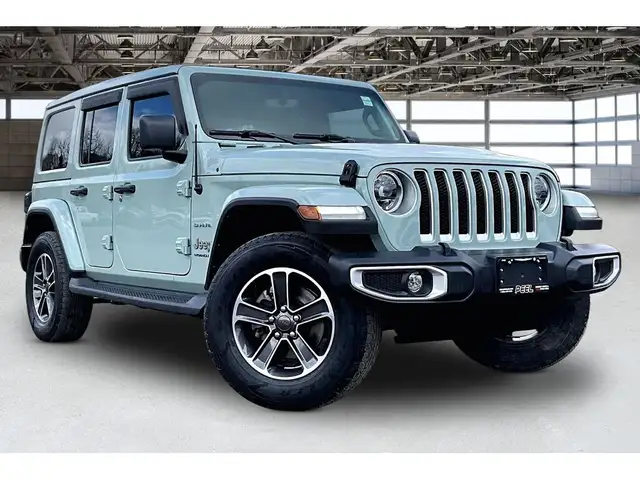 2023 Jeep Wrangler Sahara V6 |SkyTop |McKinley Leather |Tow Pkg - Photo 11