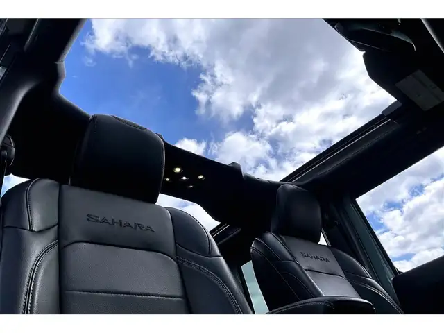 2023 Jeep Wrangler Sahara V6 |SkyTop |McKinley Leather |Tow Pkg - Photo 17