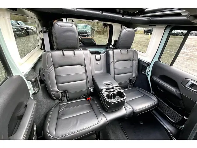 2023 Jeep Wrangler Sahara V6 |SkyTop |McKinley Leather |Tow Pkg - Photo 27