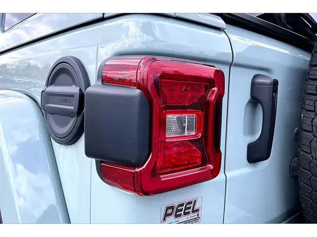 2023 Jeep Wrangler Sahara V6 |SkyTop |McKinley Leather |Tow Pkg - Photo 31