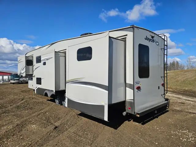 2018 Jayco 347BHOK 37 Ft T/A Fifth Wheel Eagle - Photo 3