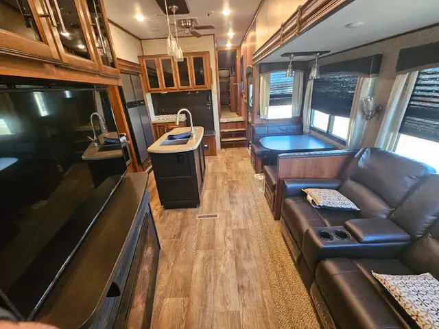 2018 Jayco 347BHOK 37 Ft T/A Fifth Wheel Eagle - Photo 16