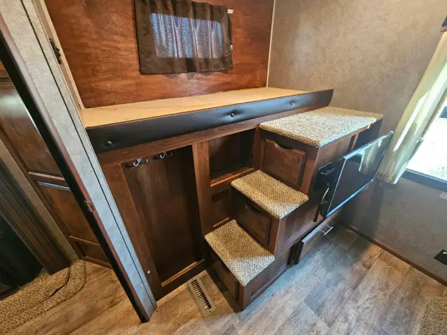 2018 Jayco 347BHOK 37 Ft T/A Fifth Wheel Eagle - Photo 17