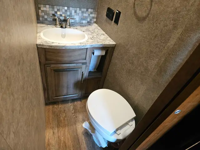 2018 Jayco 347BHOK 37 Ft T/A Fifth Wheel Eagle - Photo 19