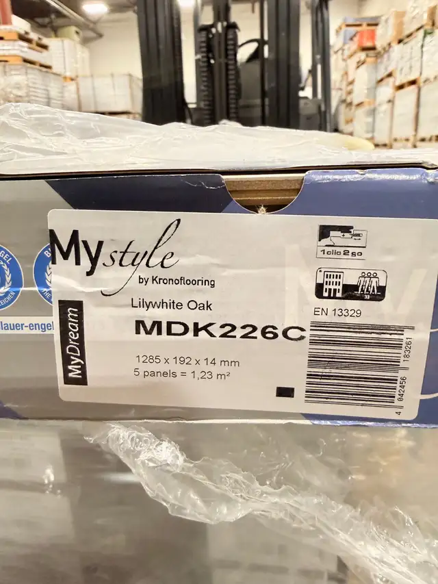 CLEARANCE $1.79/sqft Swiss Krono Lilywhite Oak Flooring - Photo 2