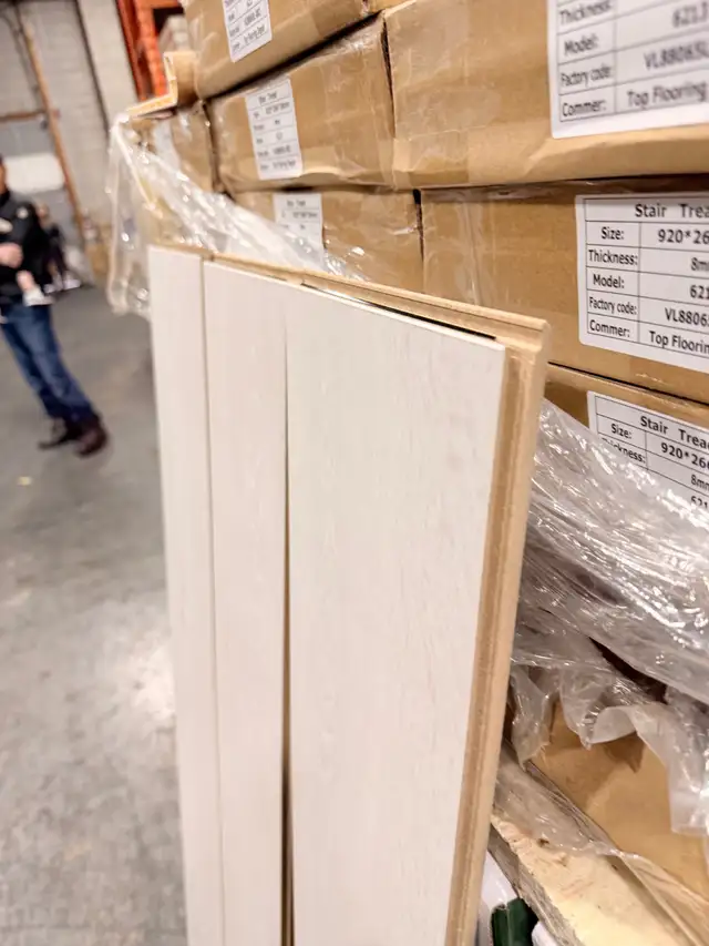 CLEARANCE $1.79/sqft Swiss Krono Lilywhite Oak Flooring - Photo 6