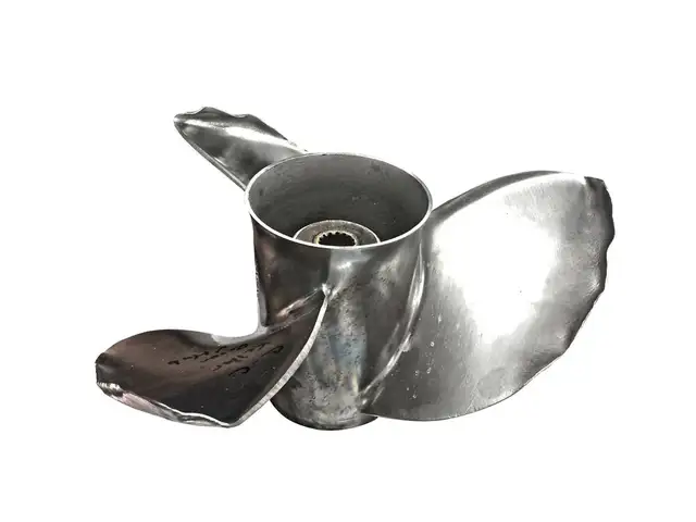 Prop and Skeg Repair - Photo 3