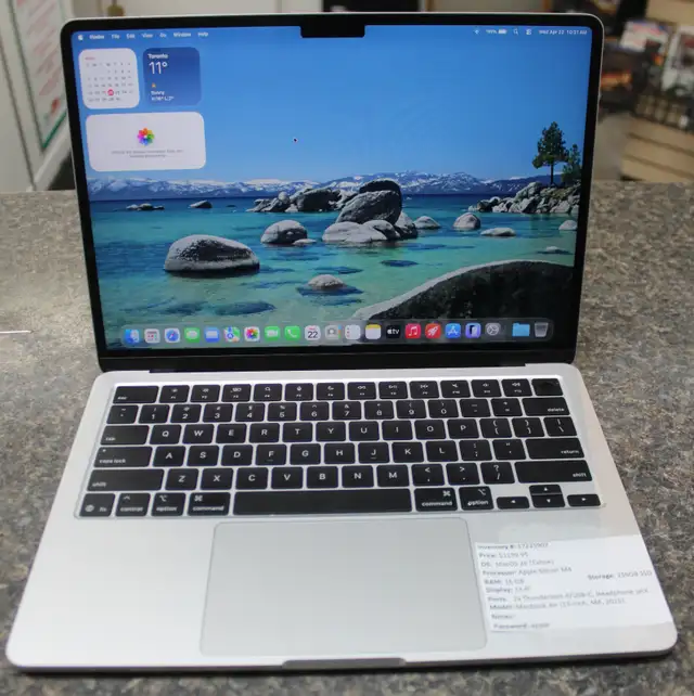 Macbook Air (M4, 13-inch, 2025)