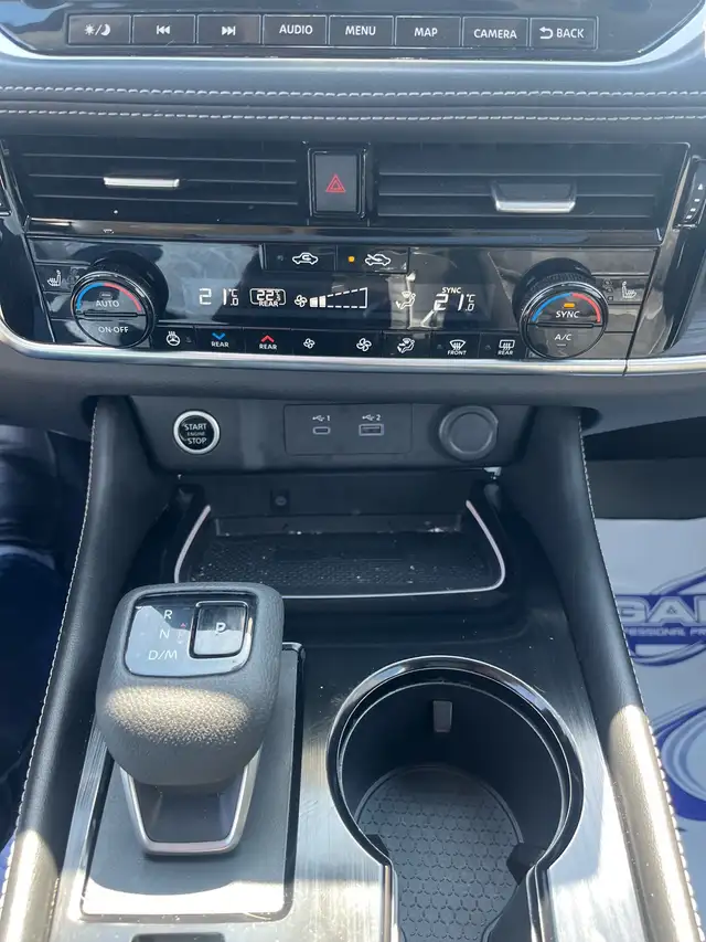 2023  Nissan rogue Platinum - Photo 8