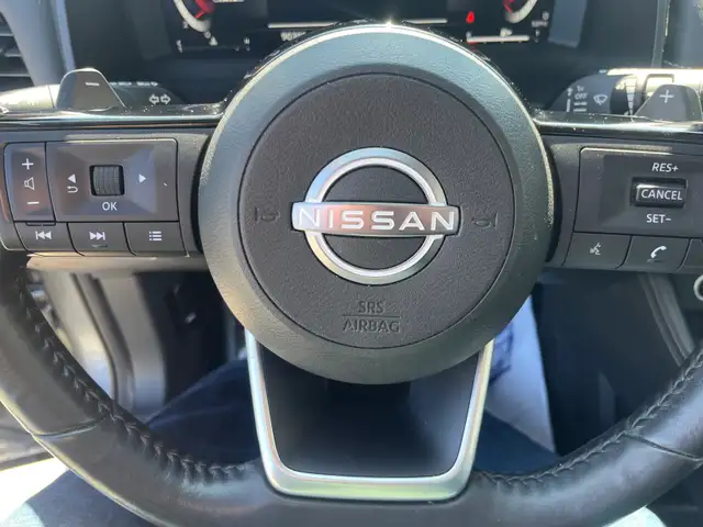 2023  Nissan rogue Platinum - Photo 10