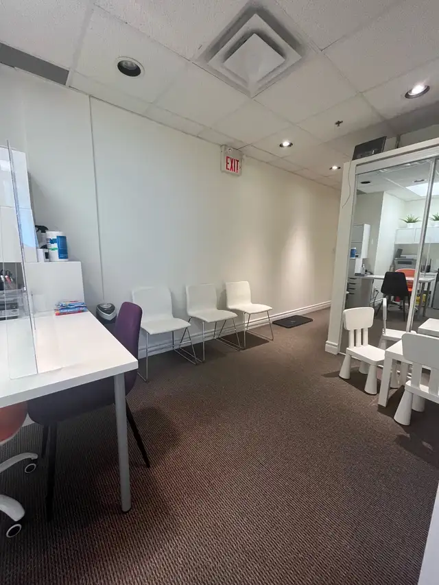 Professional office unit - Photo 4