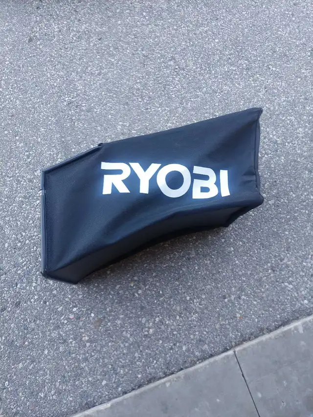 Ryobi lawnmower bagger