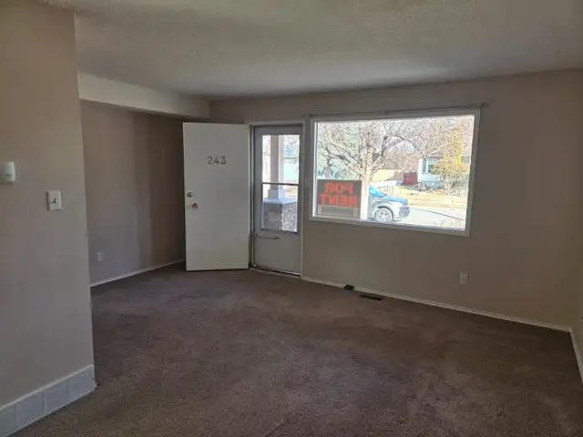 Southside 2 Bedroom Townhome Available Immediately - Photo 2