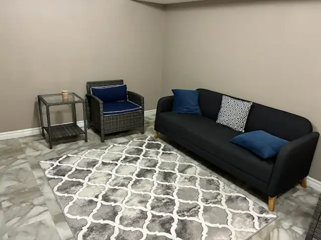 Spacious 1 Bedroom, 1 Bath, 1 Parking, Basement Apartment - Photo 3