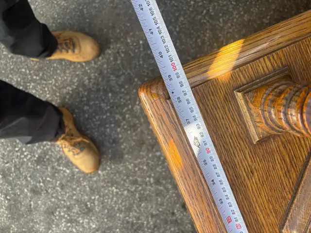 Free delivery Antique Oak Cabinet with Drawer - Photo 9